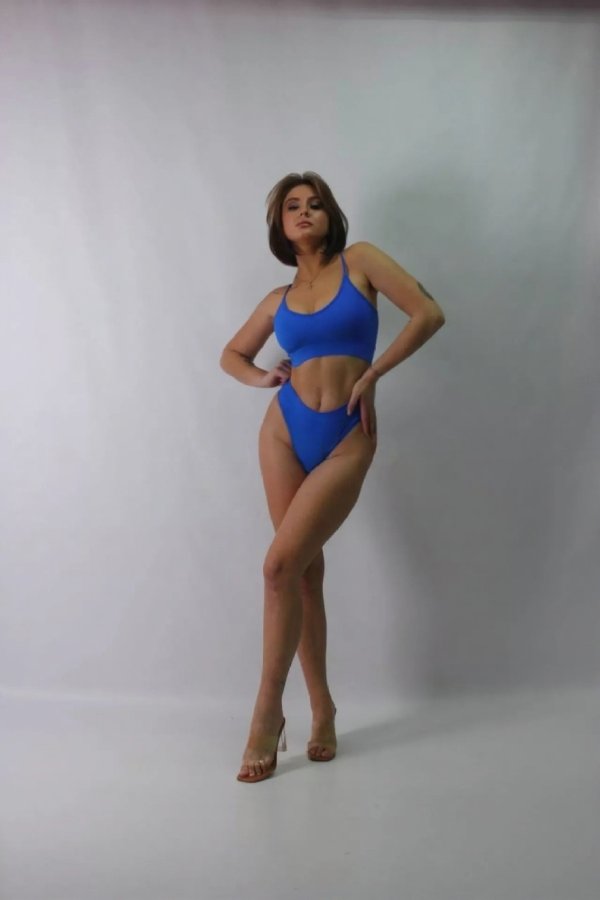 73bbf8c2-e471-4bef-8a76-b6ca230ccabd.jpg